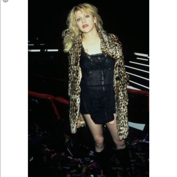 Ocposh30 Courtney love coat - Picture 3 of 4